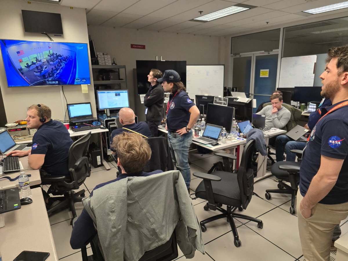 NASASCaN's tweet image. We’re live! LuGRE is on &amp;amp; receiving signals from GPS &amp;amp; Galileo satellites!

~10 hours after launch, LuGRE began its first attempt to receive GPS and Galileo GNSS signals. As the lander travels to the Moon, LuGRE will test the signal acquisition and usage. bit.ly/4gUuwGP