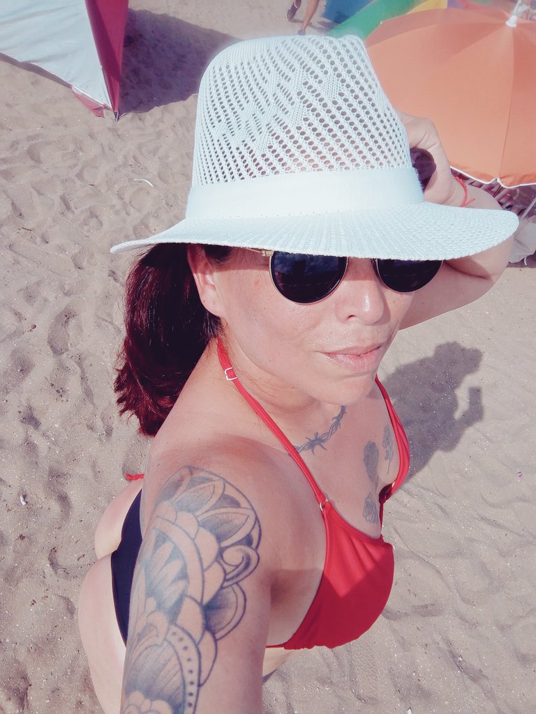 laprofe_Maru's tweet photo. Miércoles @NellaJaitt
#onred #MiercolesDeEllas #marquitas #Miercolesdeculos #MDQ https://t.co/w5jylFXHpT