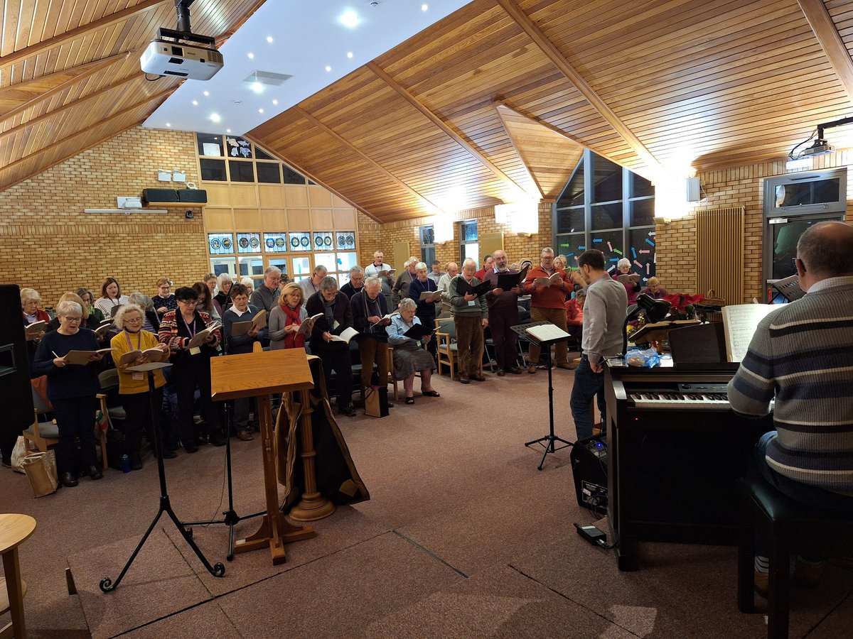 What a JOY to be singing the Verdi Requiem with so many enthusiastic people! There are (still) places for particularly eager tenors...

Coming Sat 18 January, 10am-1pm, Harrowby Lane Methodist Church, we have another workshop on this spectacular music, with Andrew Parnell.

Join!