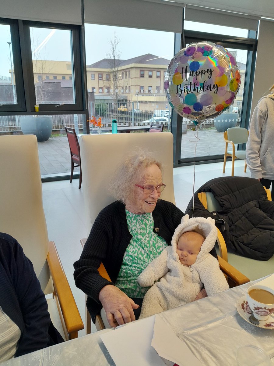 Kitty's 93 birthday at the Bevan unit. Lovely day cake ,tea, and her new granddaughter  ,enjoyed by  everyone.