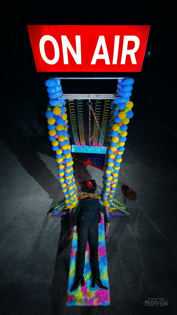 "The Revolution Will Be LiveStreamed"

Part three of three in my Funny Business series.

#balloons #balloonsasfineart #latestagecapitalism #revolution #therevolutionwillnotbetelevised