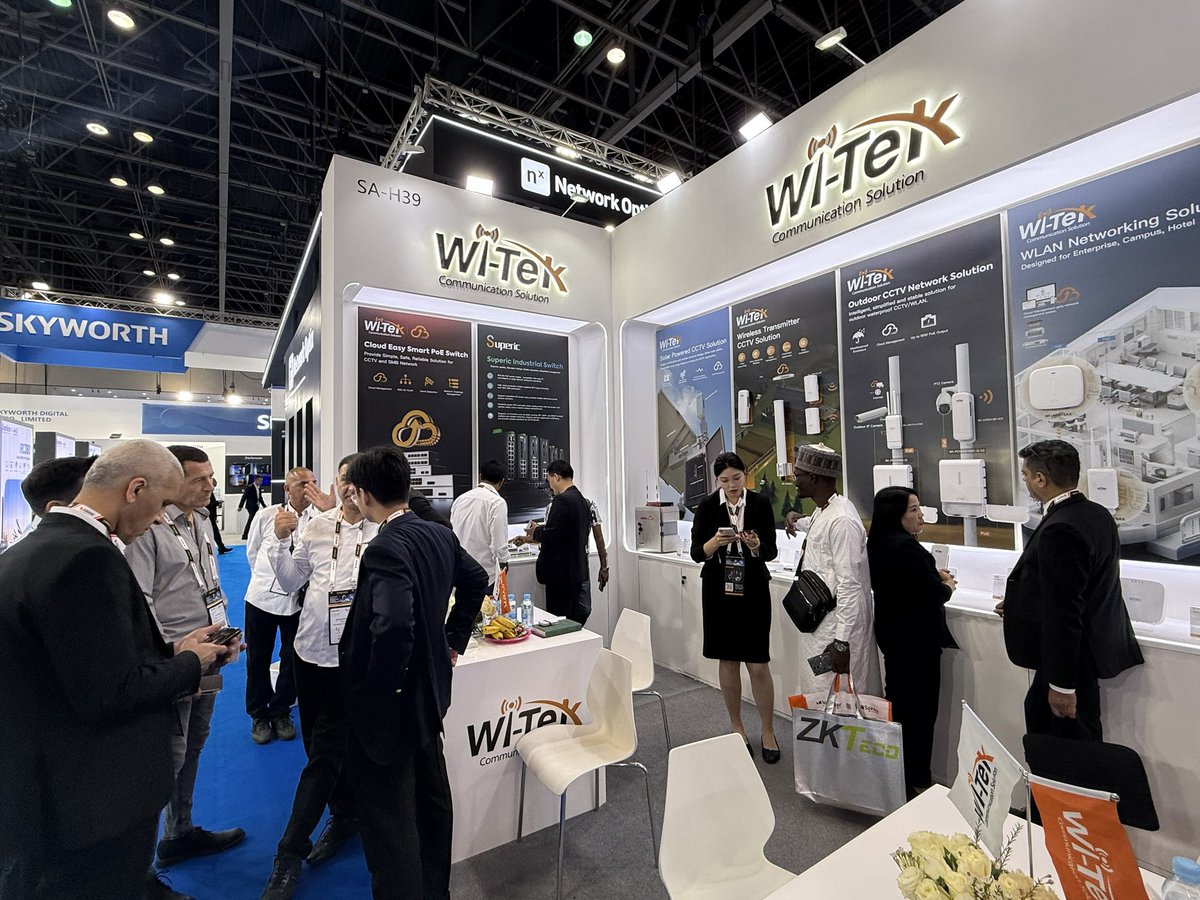 Witek_AprilChan's tweet photo. Today marks the second day of the Intersec exhibition in Dubai! 
We sincerely thank every customer who visited us—your support has been truly inspiring and has strengthened our confidence in future collaborations. https://t.co/4U6WqMG0Co