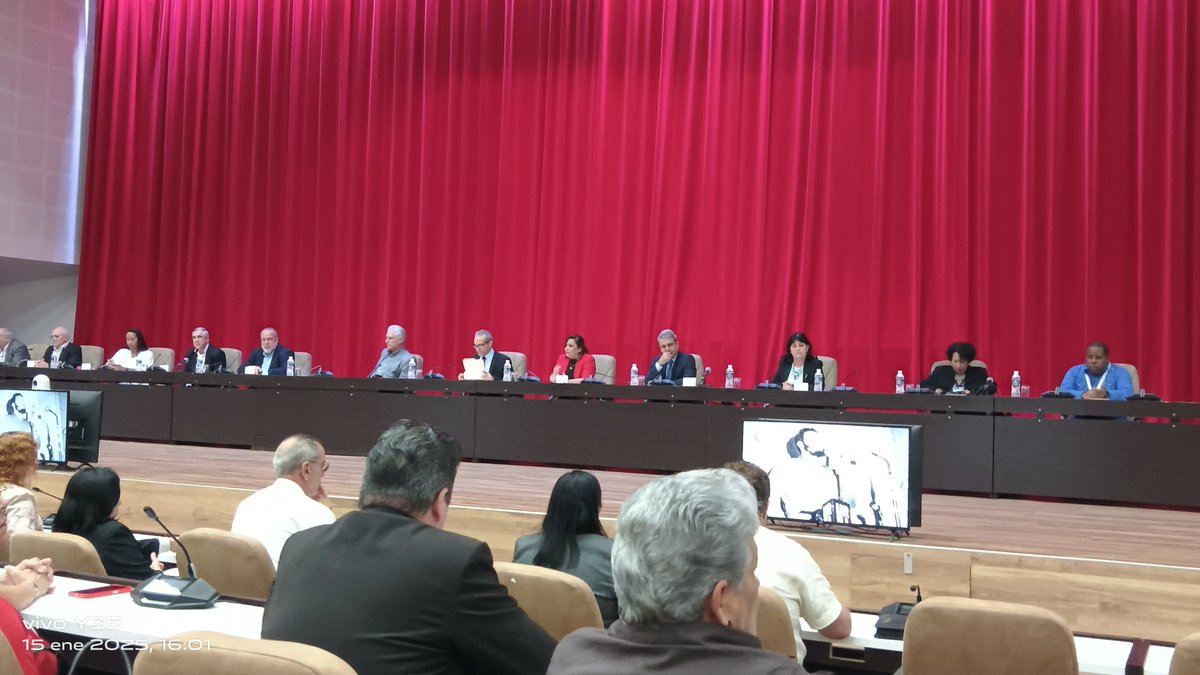 MayrelFuentes's tweet photo. 🚨Acto Nacional por el Día de la Ciencia cubana. Provincias destacadas: Pinar del Río, Sancti Spíritus, Camagüey y Holguin, provincia sede: La Habana. Muchas Felicidades para todos los que trabajamos para la ciencia. @ArmandoRguezB @citmacuba @AndreaArmasRodr @CitmacfgDeleg https://t.co/3IYI5GXz9M