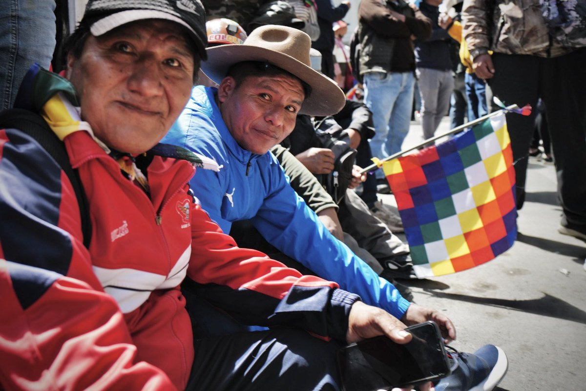 JaeRaePhoto's tweet photo. March for life, for the dignity of a people who have suffered, been persecuted, imprisoned without justice that enforces the CPE. #Puebloboliviano once again be marching on the roads, for voices preventing more inflation on everyday necessities. @LaRazon_Bolivia @GettyImages https://t.co/OnmxYhJtpM