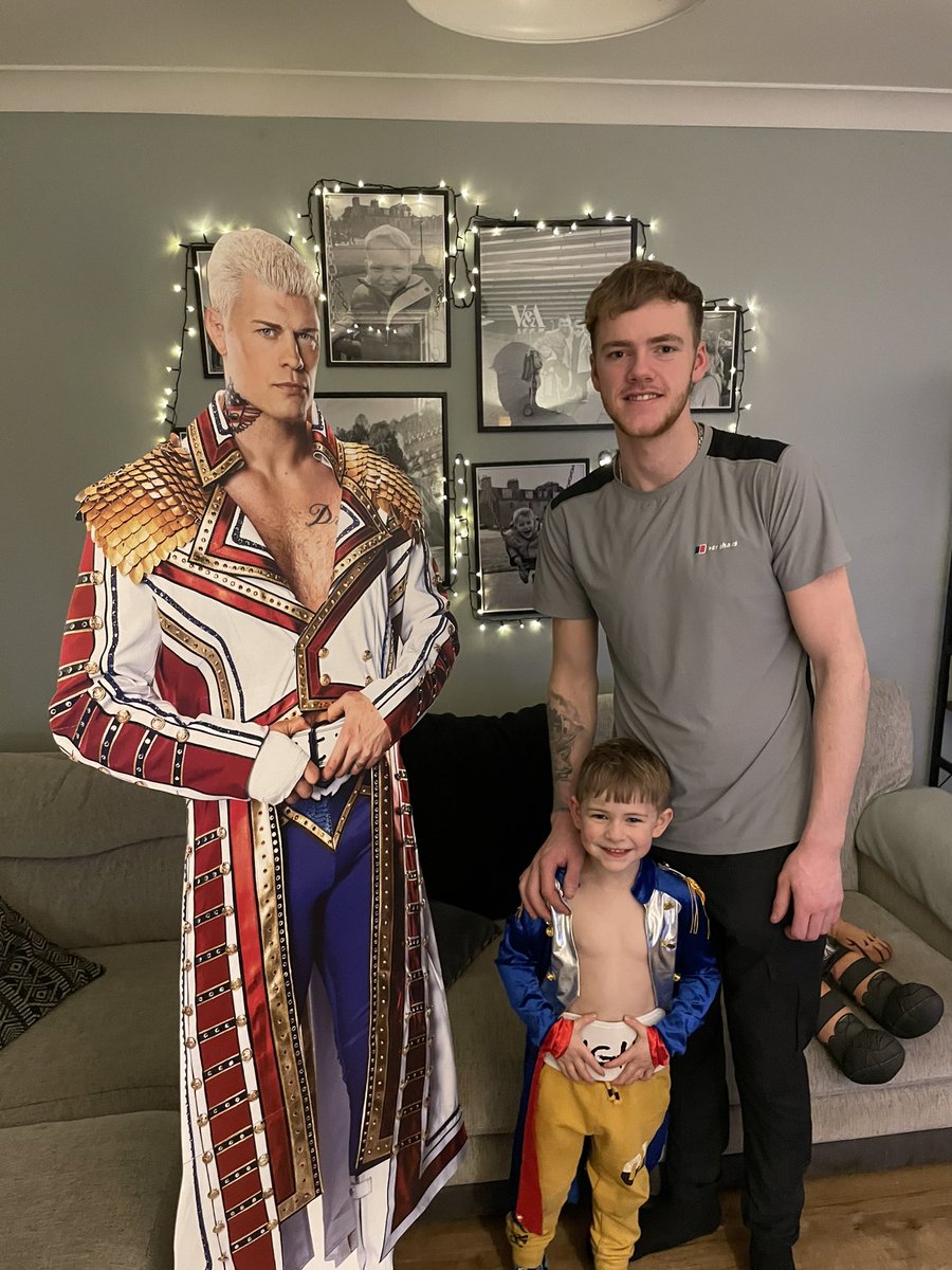 barrylowrie's tweet image. - the boy reo did amazing with logies birthday gift
loved seeing the kids reaction 🙌🏻
@CodyRhodes