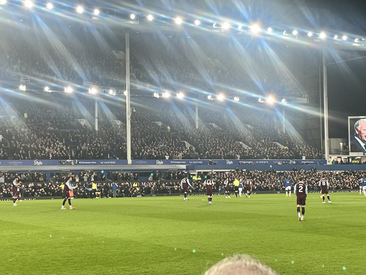judyderb's tweet photo. Tonight’s view #eveast https://t.co/6VJqS8Hf3C