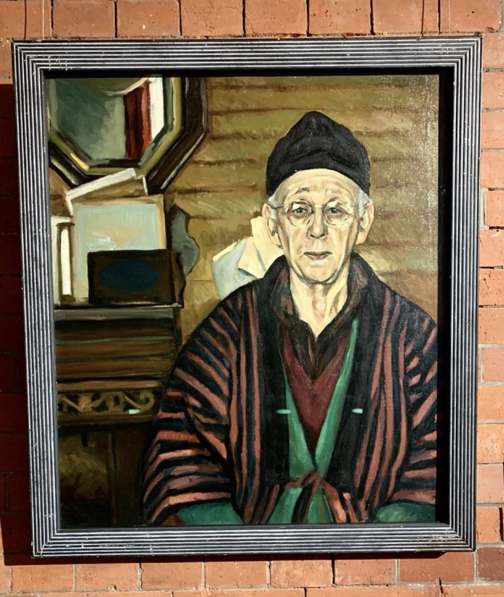 caroline_binnie's tweet image. Ivor Cutler was born in a Scotch sitting room 102 years ago today, a true national treasure. 

Here’s his portrait by Michael Knowles in the National Gallery, always makes me smile. 

#ivorcutler #lifeinascotchsittingroom
@NatGalleriesSco