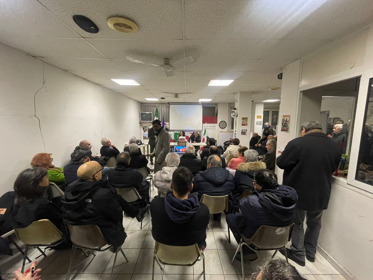 NicolaPetruzzi's tweet photo. 🔴 Grazie a tutte e tutti per la straordinaria partecipazione all’iniziativa del circolo PD Togliatti-Subaugusta!

Con Giulio Bugarini e Svetlana Celli abbiamo discusso di come sta cambiando Roma. Straordinario il contributo di cittadini, associazioni e comitati di quartiere. https://t.co/aLRoe0TKpW