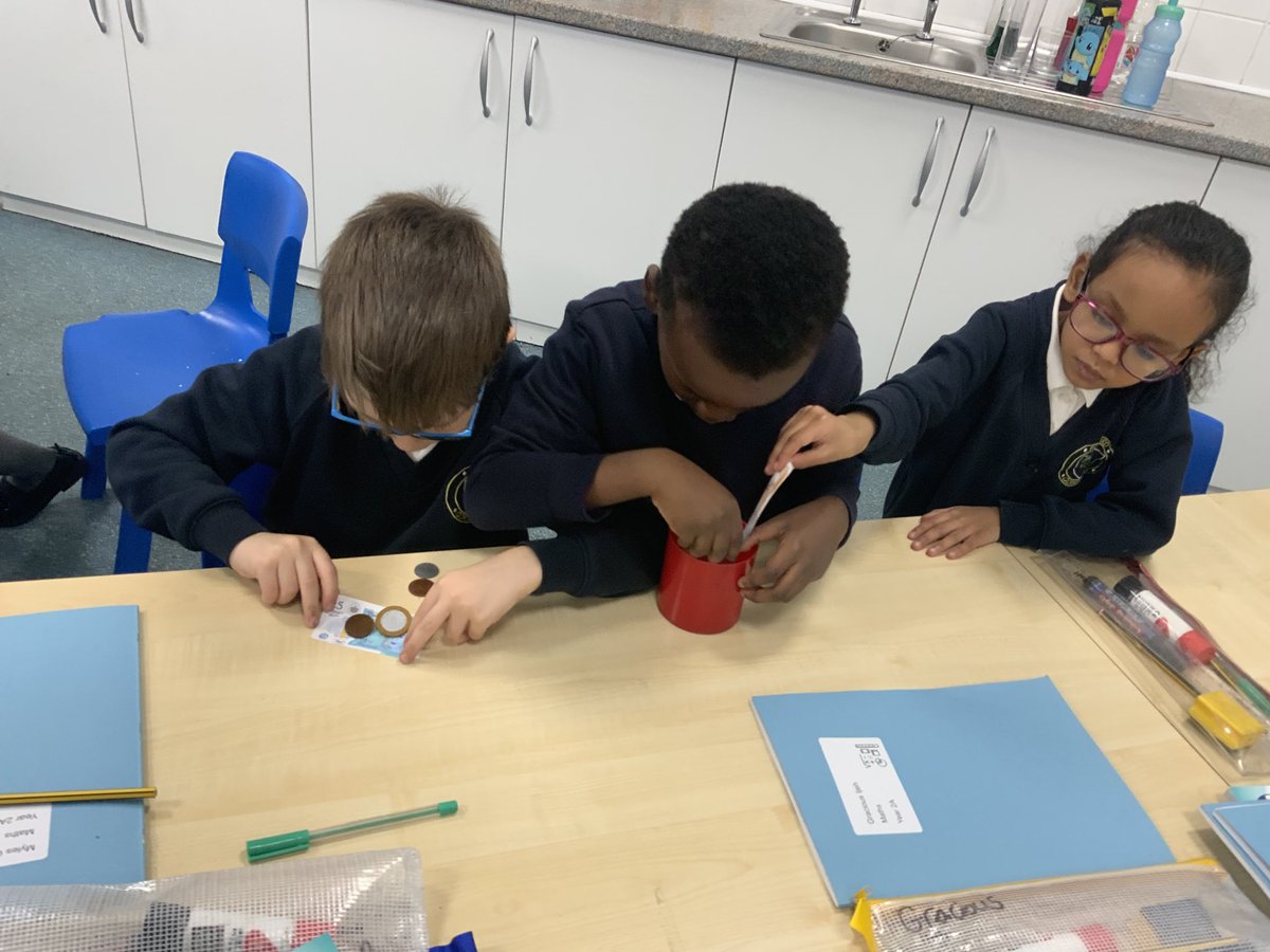 Gorsefield's tweet image. In this morning’s discover session Year 2 used coins and notes to find different amounts of money #cooperation #enquiry #powermaths