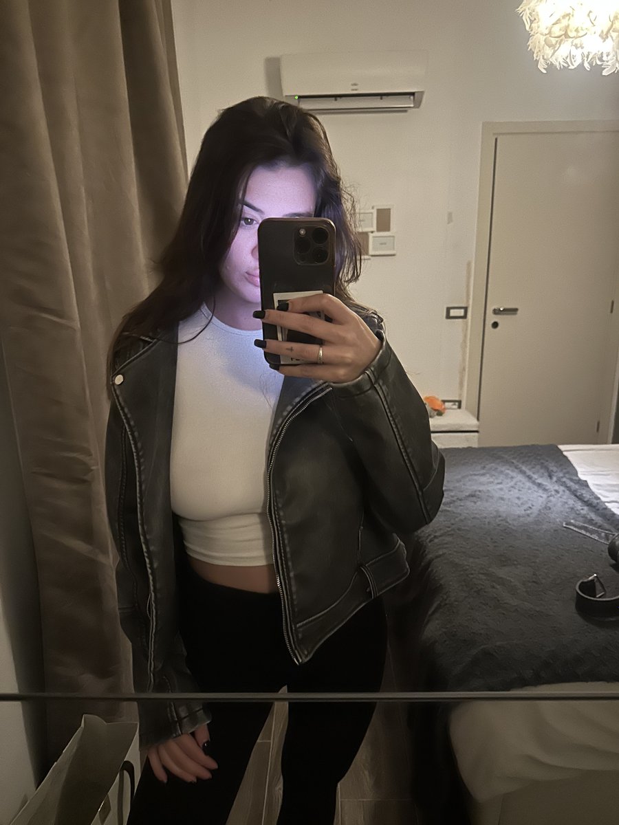 J'ai remis mon OnlyFan gratuit pour la soirée 😽 (le lien est en bio)