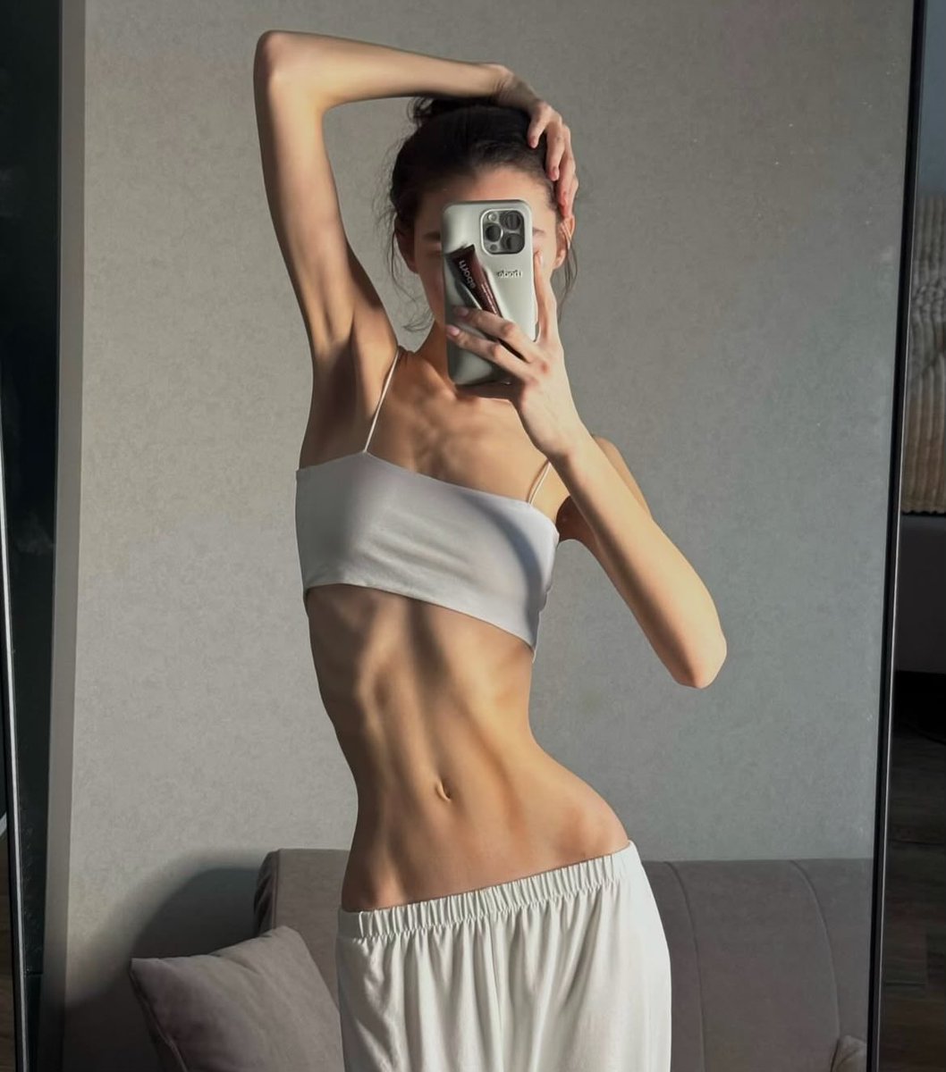 sickgothinspo tweet picture
