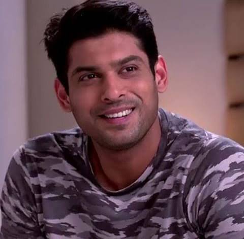 Drop a picture of Sid smiling and fill the Timeline with..........

Sid Ki Smile 😊😍😀

#SidharthShukla ❤️
#SidHearts