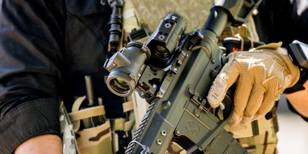 Trijicon's tweet photo. Some environments push your limits. Others push your gear. Make sure you can ace both with an MRO.
@Noveske_LLC
@ModliteSystems
#MROHD #Riflescope https://t.co/NGLrN7jYhy