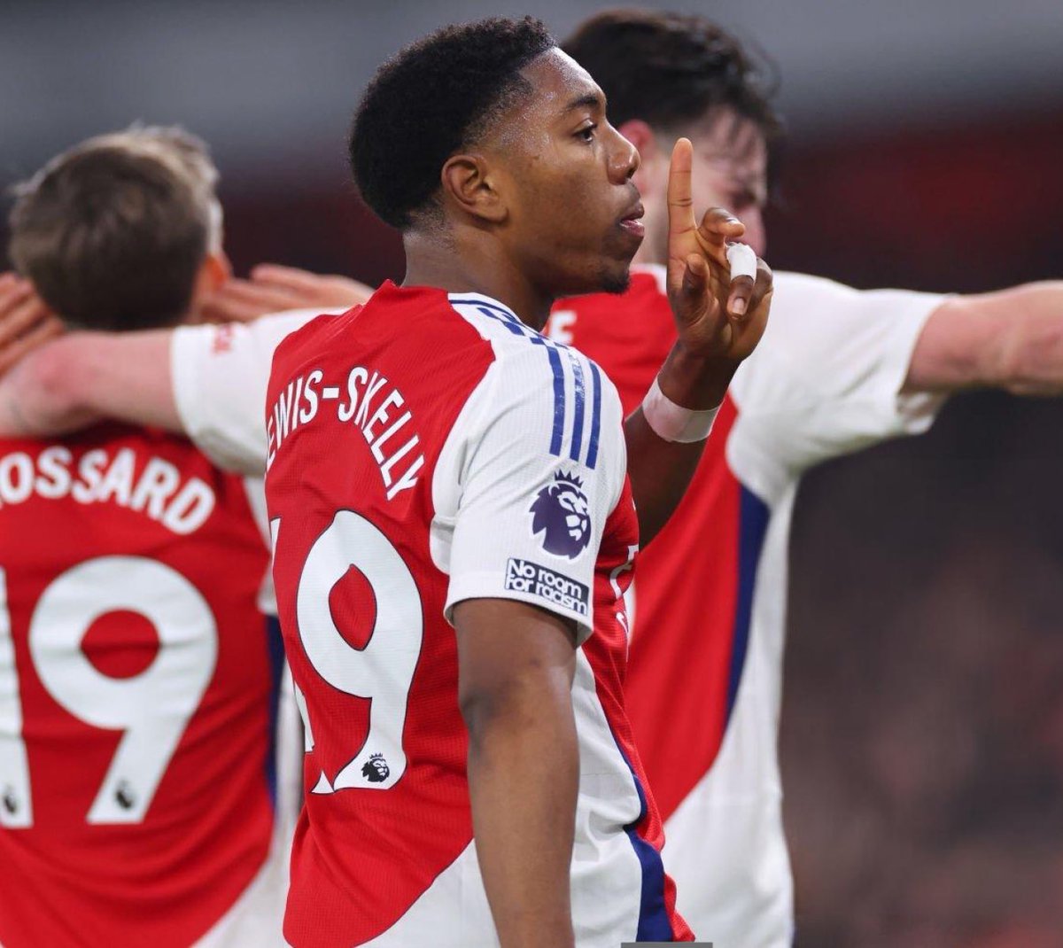 Arsenal Pics That Go Hard tweet media