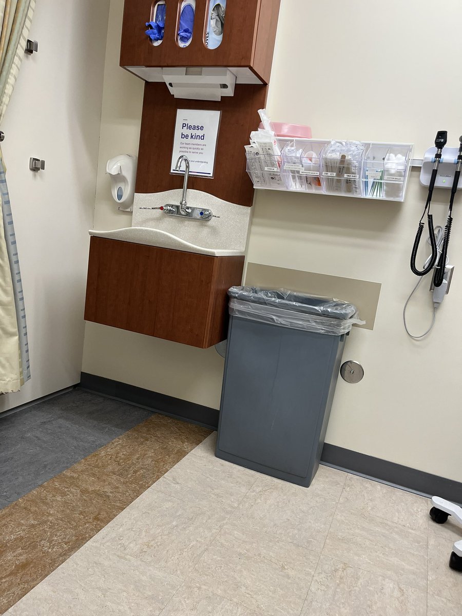 Rozzy Kronfeld Valley girl vampire slayer 🧛🏻‍♀️ tweet media