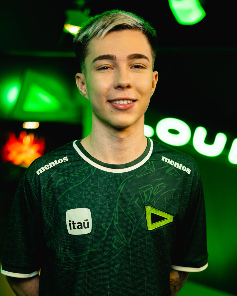 EU TO NA <a href="/LOUDgg/">LOUD 🇧🇷</a>! 

Cheguei pra somar na LOUD VALORANT com nosso time e estou infinitamente feliz em poder fazer parte disso tudo. Vocês não tem noção do quanto! 

Prometo dar além do meu máximo pra representar essa camisa da melhor forma possível 💚

#goLOUD