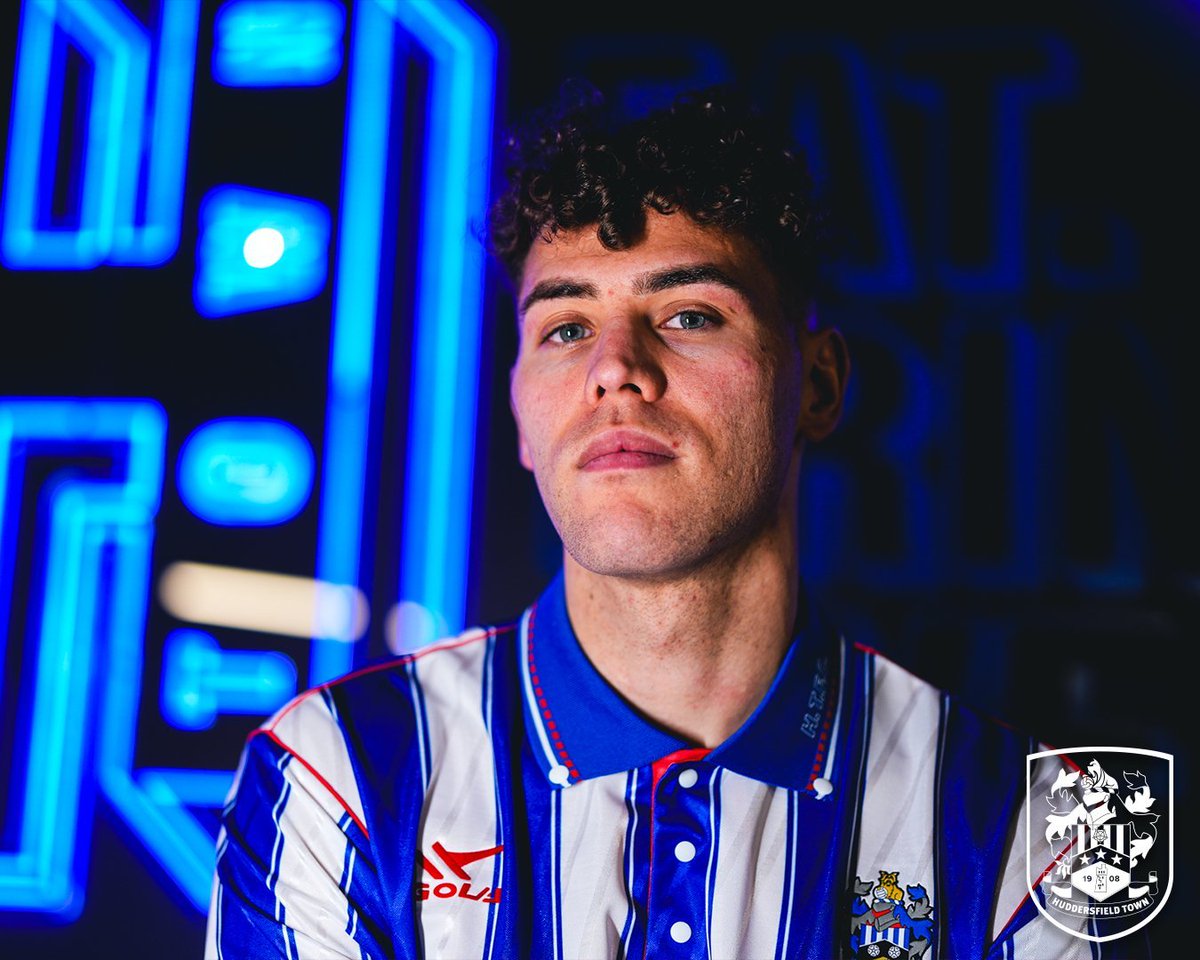 OFFICIAL: Huddersfield Town have signed striker Dion Charles from Bolton for £750k.