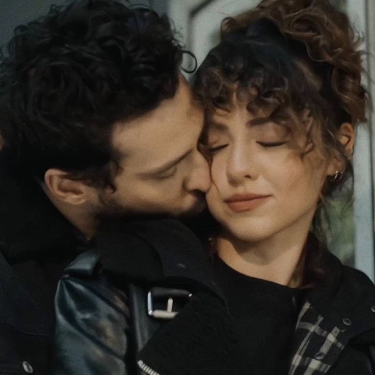 En dónde andara me esposo ahora  que tengo frio #EfLey