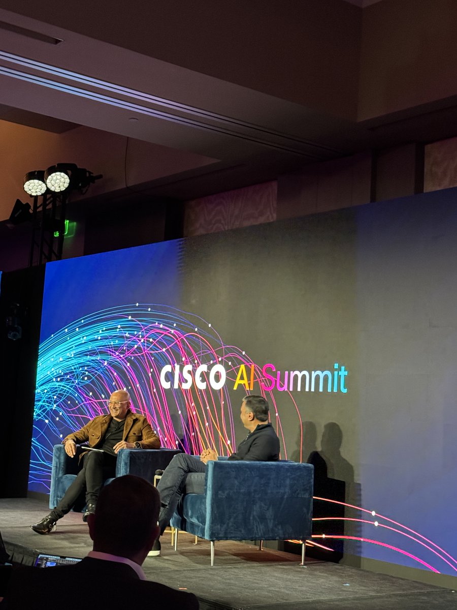 How do you point and train these #AI models deeply understand your customer experience?" - the question posed by <a href="/parasnis/">Abhay Parasnis</a> from <a href="/typefaceai/">Typeface</a>