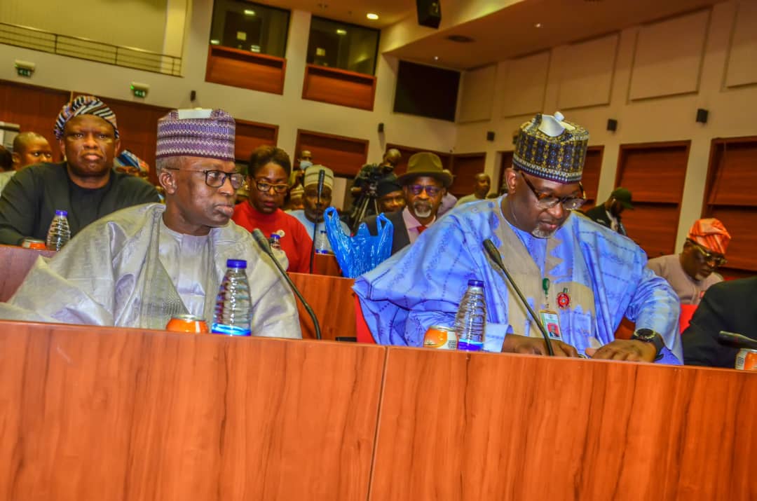 fmhud_ng's tweet photo. Minister of State for Housing and Urban Development, Rt. Hon Yusif Abdullahi Ata, along side the Permanent Secretary,  Dr Shuaib Muhammad Belgore, led the management staff of the ministry to an interactive session on 2025 budget with the Senate... 

https://t.co/ma8XaWUrS8 https://t.co/6kDktwGjjQ
