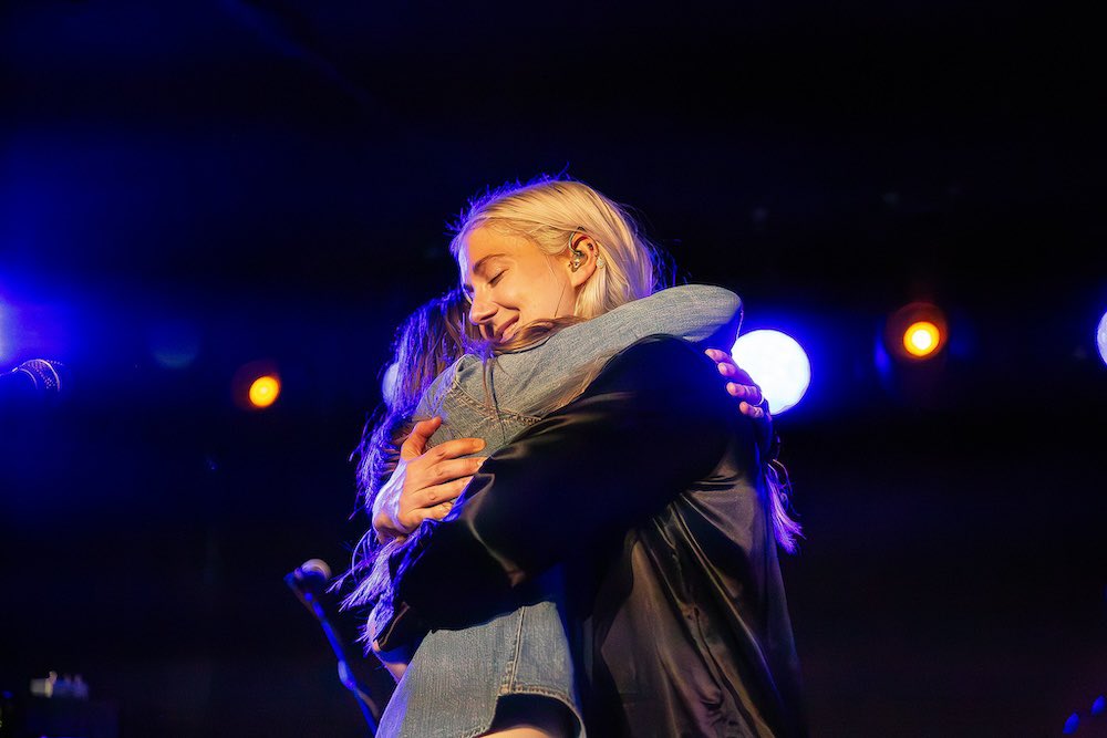 jbtourarchive's tweet photo. Julien Baker and TORRES in New York, NY — 2024
📸: Christie McMenamin for @weallwantsome1 mag https://t.co/xxKuinU9oo