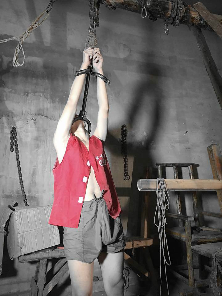 swat90132's tweet photo. Prisoner 0158 violates prison rules for the 3rd time and neck to wrists rigid restraints were added https://t.co/7eDIcNgHLL