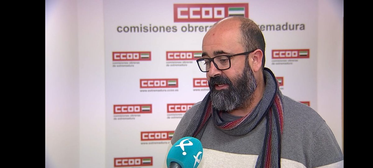 ccooindustriaex's tweet photo. 🍅🌽🥦Las personas trabajadoras del campo de Extremadura merecen salarios por encima del SMI, y una jornada acorde con las reducciones pactadas con el gobierno.
Satu Lagar Peña , Secretario General CCOO Industria Extremadura.
@Industria_CCOO @ccoo_ext  @Satu_Lagar @CoqueDuran https://t.co/Zh23K9kpqr