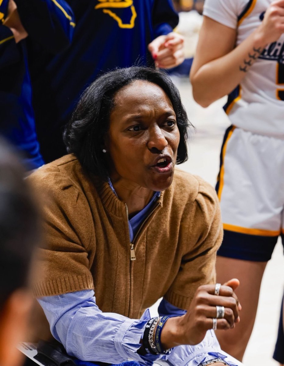 Naismith Awards (@naismithtrophy) on Twitter photo Leading the Bears to New Heights! ๐
Under head Coach Charmin Smith's incredible leadership, No. 1๏ธโฃ8๏ธโฃ <a href="/CalWBBall/">Cal Basketball</a> has improved to 1๏ธโฃ6๏ธโฃ-2๏ธโฃ overall and 4๏ธโฃ-1๏ธโฃ in ACC playโmarking their best start since the 2012-13 season๐๐ป
With three consecutive wins and a perfect 11-0 record at Leading the Bears to New Heights! ๐
Under head Coach Charmin Smith's incredible leadership, No. 1๏ธโฃ8๏ธโฃ <a href="/CalWBBall/">Cal Basketball</a> has improved to 1๏ธโฃ6๏ธโฃ-2๏ธโฃ overall and 4๏ธโฃ-1๏ธโฃ in ACC playโmarking their best start since the 2012-13 season๐๐ป
With three consecutive wins and a perfect 11-0 record at