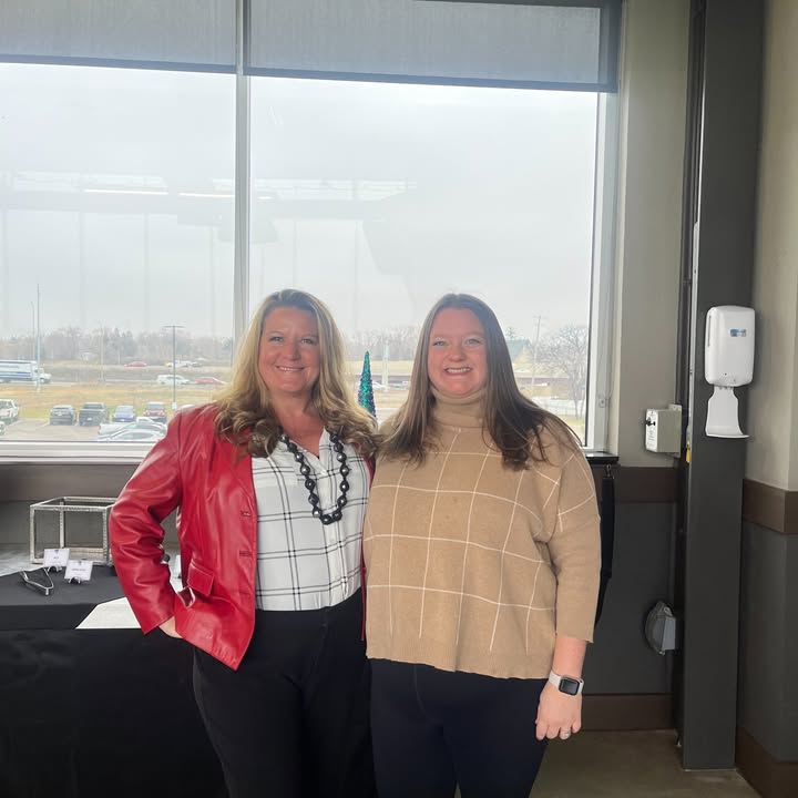 MNRuralElectric's tweet photo. The Minnesota legislative session kicked off yesterday! Shoutout to our government relations superstars, Tricia &amp; Jenny, who will be advocating all session long for the 1.7 million Minnesotans served by electric co-ops. #Mnleg #CoopAdvocacy https://t.co/3ojnQ353e9