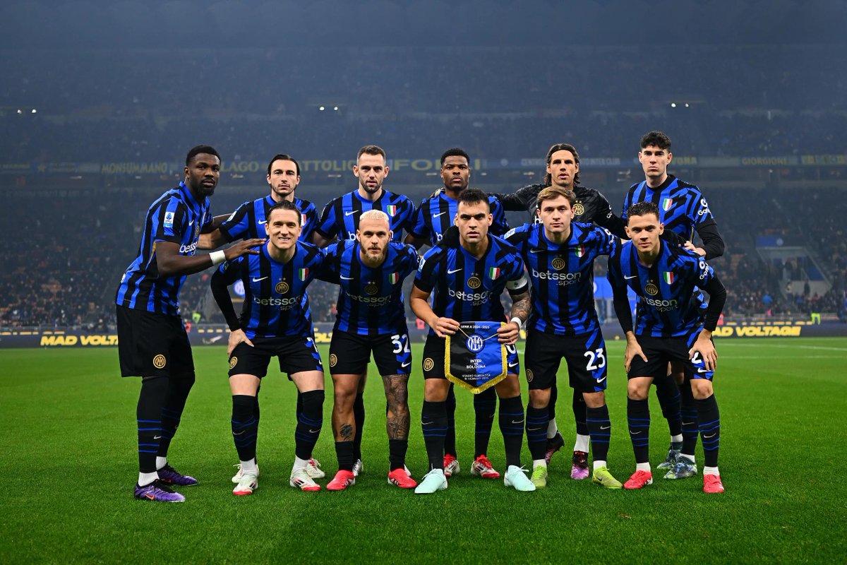 InterClub1908's tweet image. ⚫🔵🐍@SerieA #InterBologna 2-2 l'@Inter la spreca i nostri gol sono di #Dumfries e #LautaroMartinez SEMPRE #FORZAINTER #AMALA #SempreForzaInter #PazzaInter #IMInter #DAZN #InterFans #InterClub1908
Seguite il profilo di riserva @InterClub1908_ 🖤💙