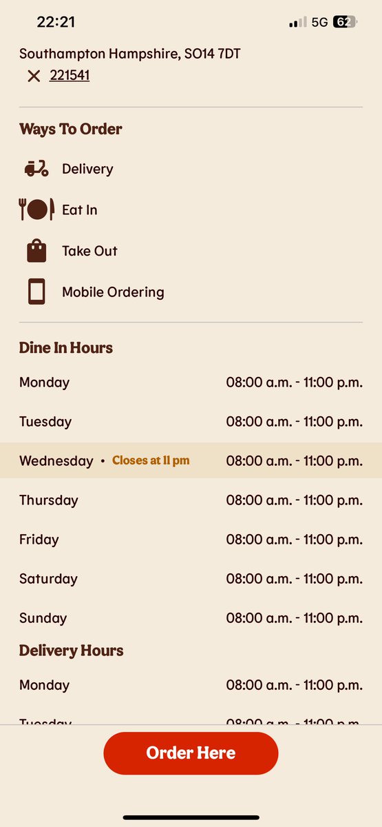 gavla_d's tweet photo. @BurgerKingUK high on your app it says this store closers at 11pm but at the store it it’s says 10pm. My friend has ordered online for pick up absolutely disgusting service from you? https://t.co/gvgnxOq50w