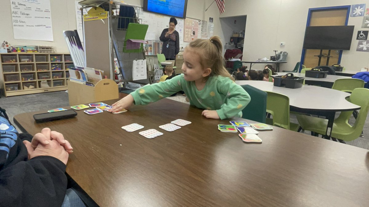 Our amazing TK students in Mrs. Fittro class were matching capital letters with their lower case pairs. Additionally, they practiced the sound those letters make. 

#BurtonExperience
#JMAcares