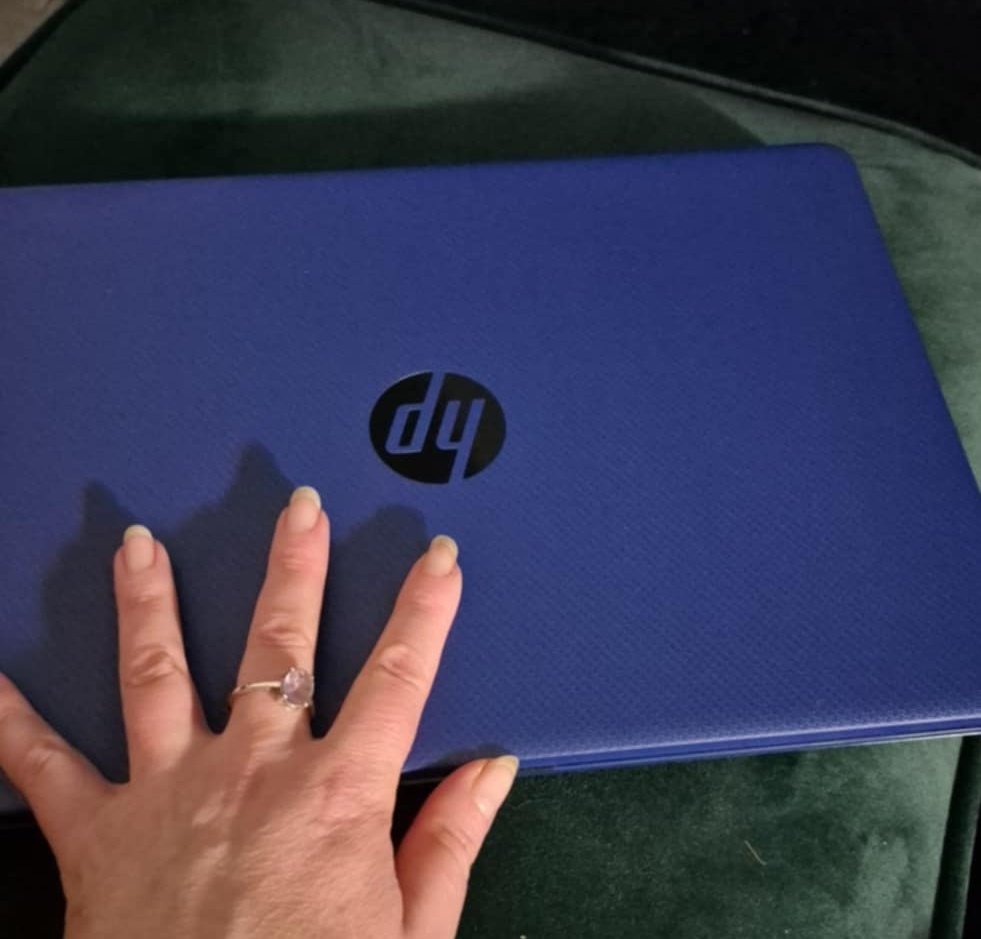 SallyannHR's tweet photo. When you pick up your new personal laptop and you forget you ordered it in blue! Love this #blueisthecolour #ThinkingHR #simplepleasures https://t.co/MwYj55VlaL