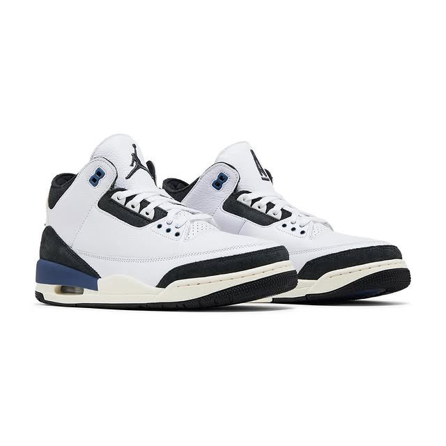 simonsaysdrip's tweet image. The A Ma Maniére x Air Jordan 3 "Diffused Blue" drops March 15th for $225. Don’t miss it! 

#AMaManiere #AirJordan3 #SneakerRelease