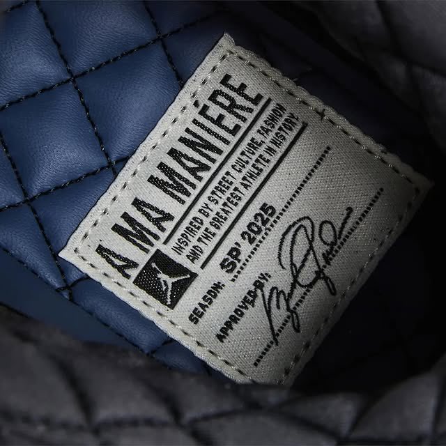 simonsaysdrip's tweet image. The A Ma Maniére x Air Jordan 3 "Diffused Blue" drops March 15th for $225. Don’t miss it! 

#AMaManiere #AirJordan3 #SneakerRelease