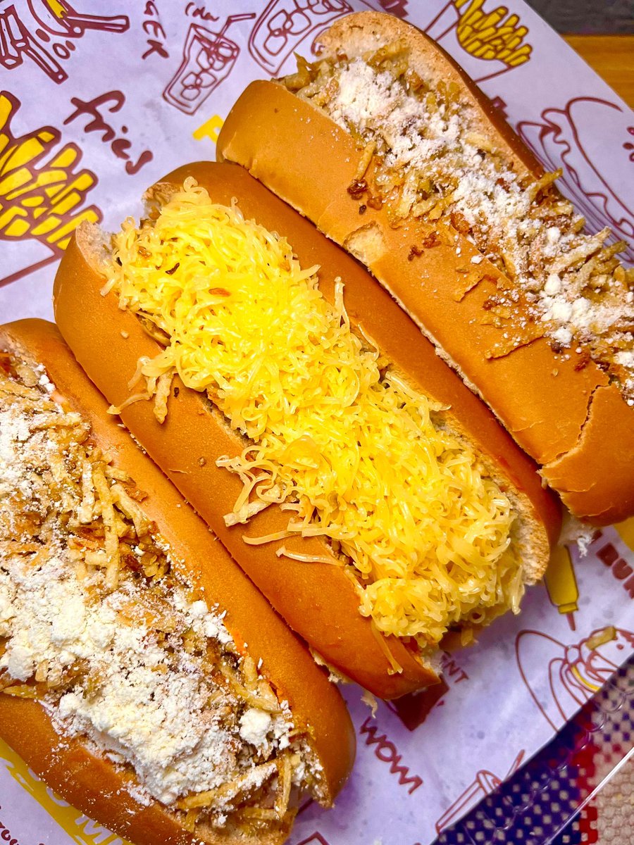 hola amigos, estoy vendiendo perritos por delivery 1.5$ (salsas, vegetales, papas y queso pecorino) y 2$ (salsas, vegetales, papas y queso amarillo) 

0424-9649335