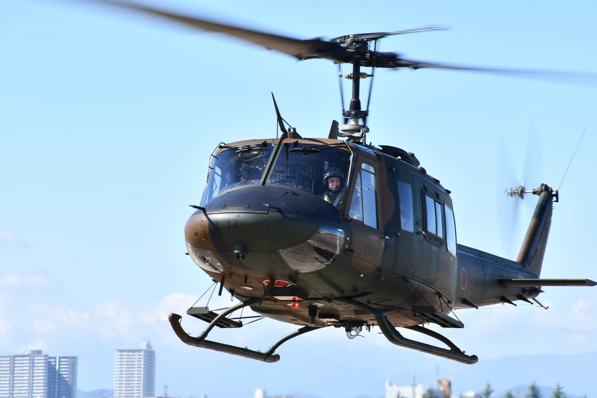 令和7年 初編隊飛行 本日10：55テイクオフ！ ＼ 地域の平和と安全