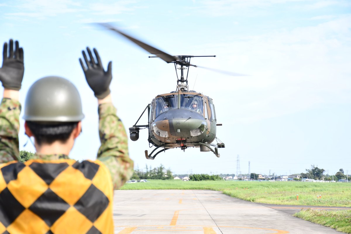 令和7年 初編隊飛行 本日10：55テイクオフ！ ＼ 地域の平和と安全