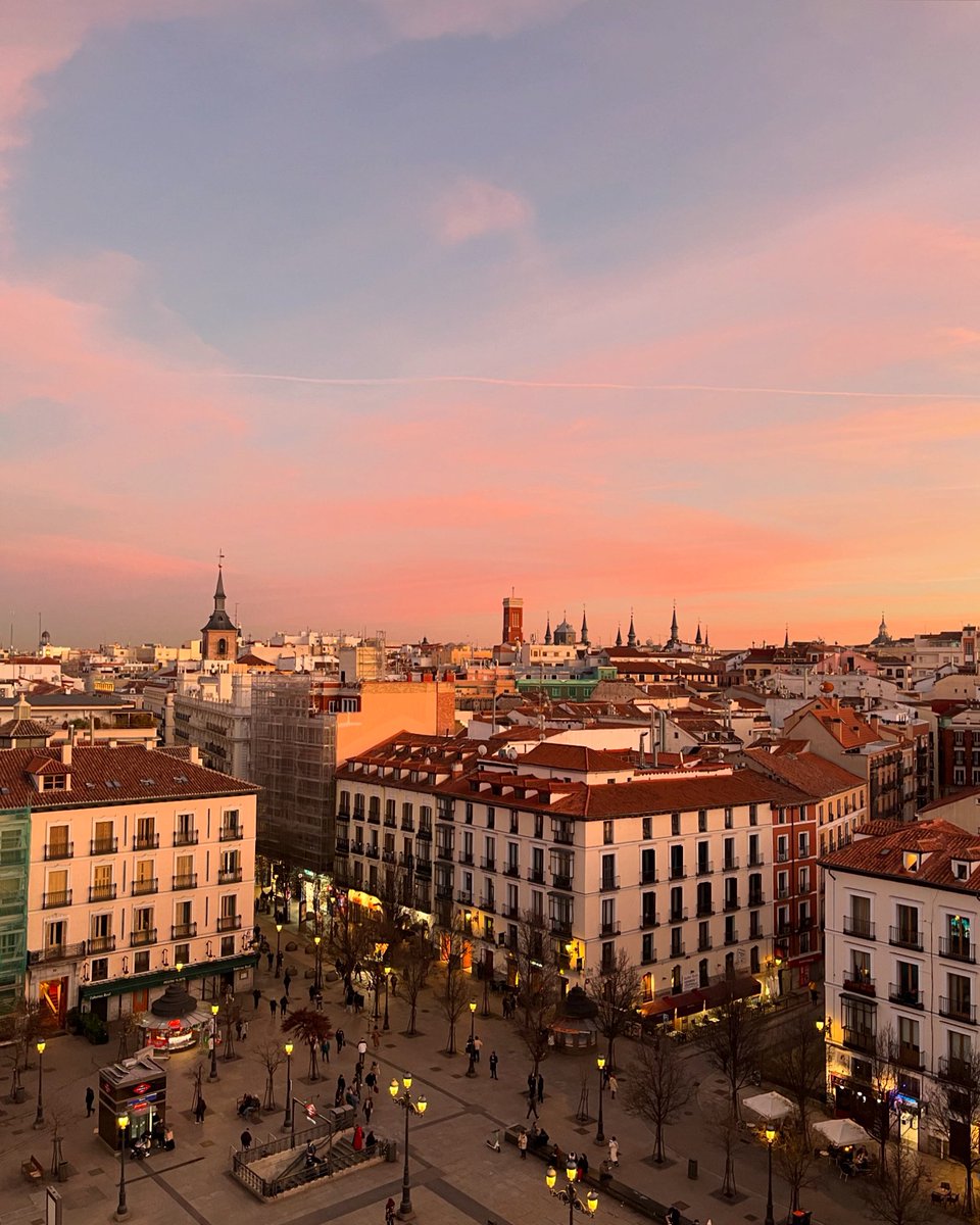 Estaba Madrid hoy como para escribirle un libro.