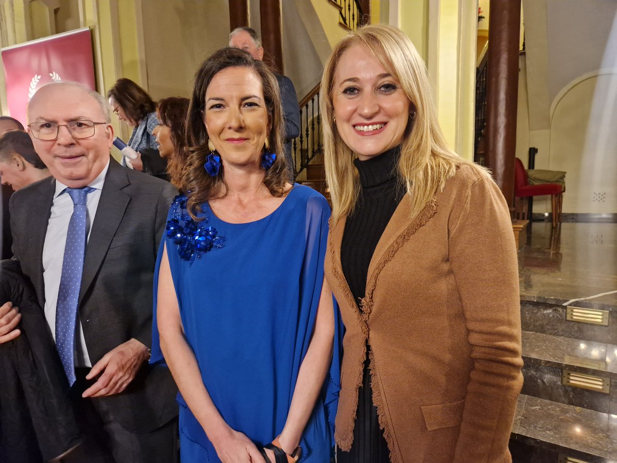 El esfuerzo, talento y trayectoria de personas y entidades de nuestra Región, reconocido una vez más en los Laureles de Murcia.
Estos premios, instituidos por la Asociación de la Prensa, han alcanzado hoy su 62 edición.