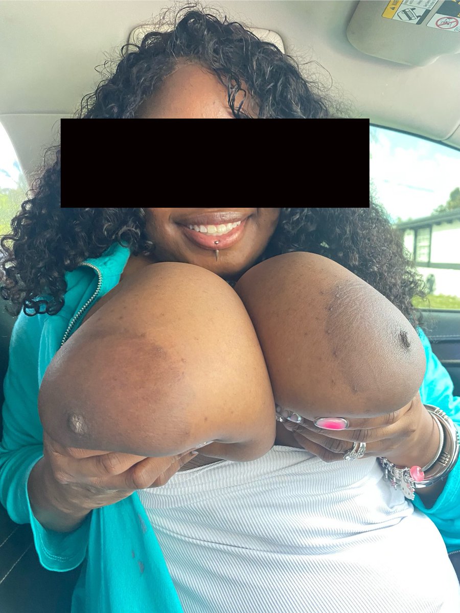Titties love 💗