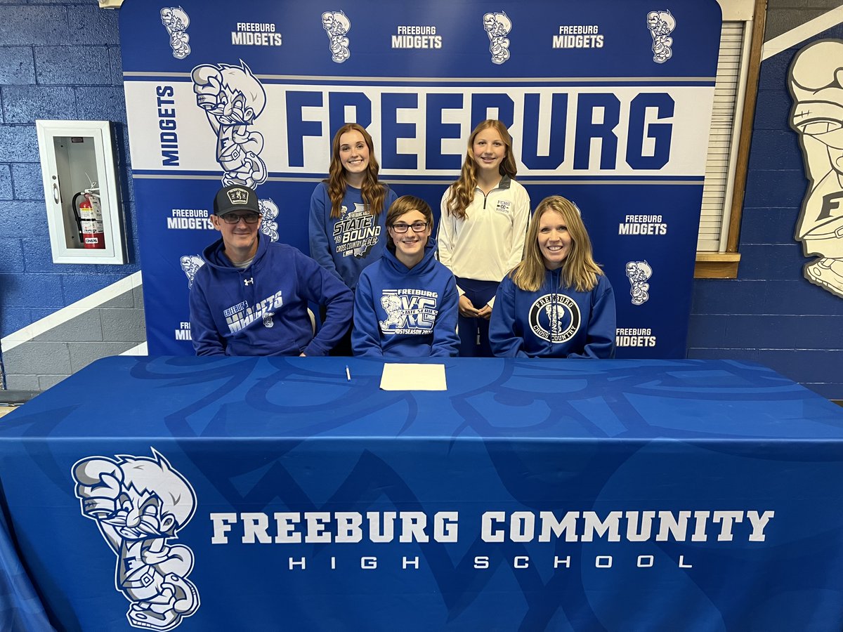 FreeburgCC's tweet image. It is with great excitement that we announce Brady Marshall, a senior at FCHS, has committed to attending Kaskaskia College and competing on their Cross Country team beginning in the Fall of 2025.
Congratulations, Brady!