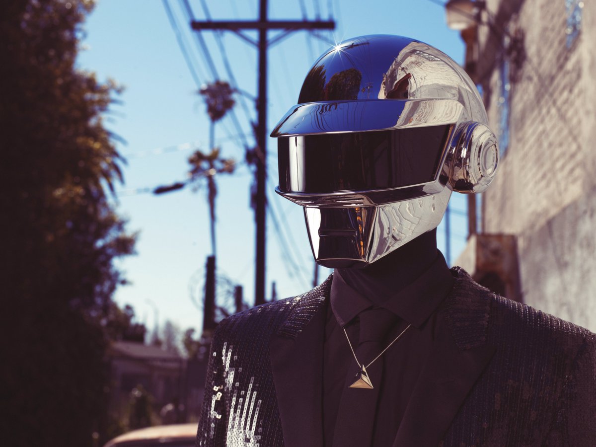 Daft_Wub's tweet photo. tap, hold, and load in 4k https://t.co/iQiIEiBFuM