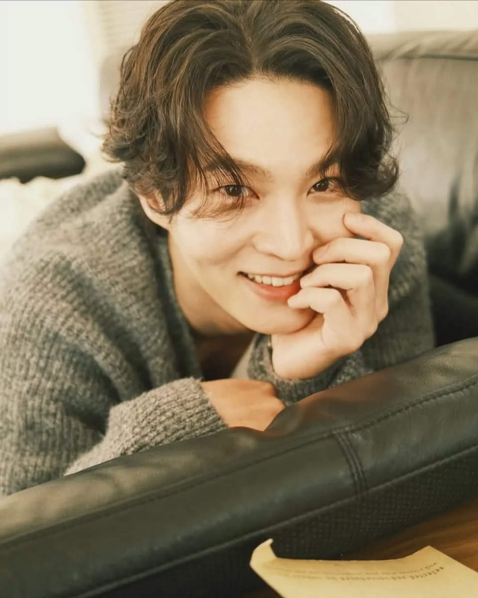 mooon_struck's tweet photo. This one is more striking tho!😍
@goghoststudio , please release the official hd photos.
#Joowon #zuwon #주원 #문준원 #moonjunwon https://t.co/gh0kZCqdiU