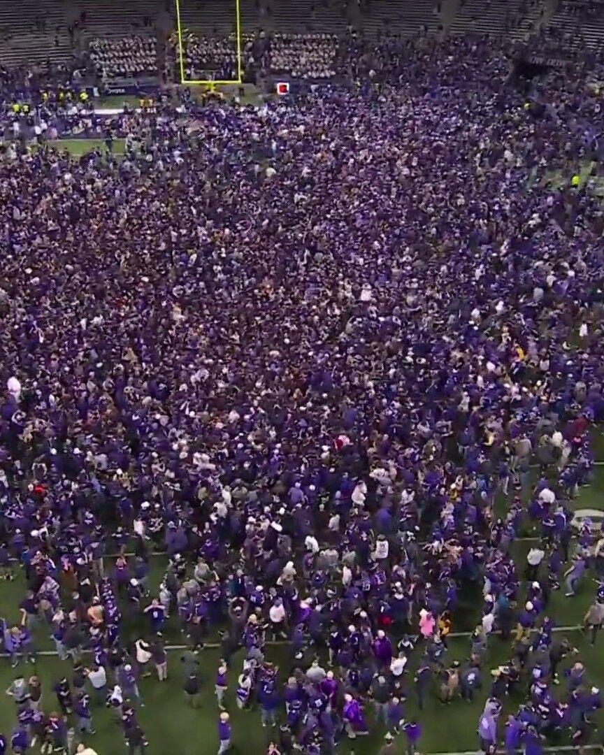 JoeLoDawg's tweet photo. @thed0cta44 #KeepThad
@thed0cta44
Mr Dixon - sincerely hope u stay dawg!!
☔️🏈💛💜 https://t.co/YbKdhXQGkP