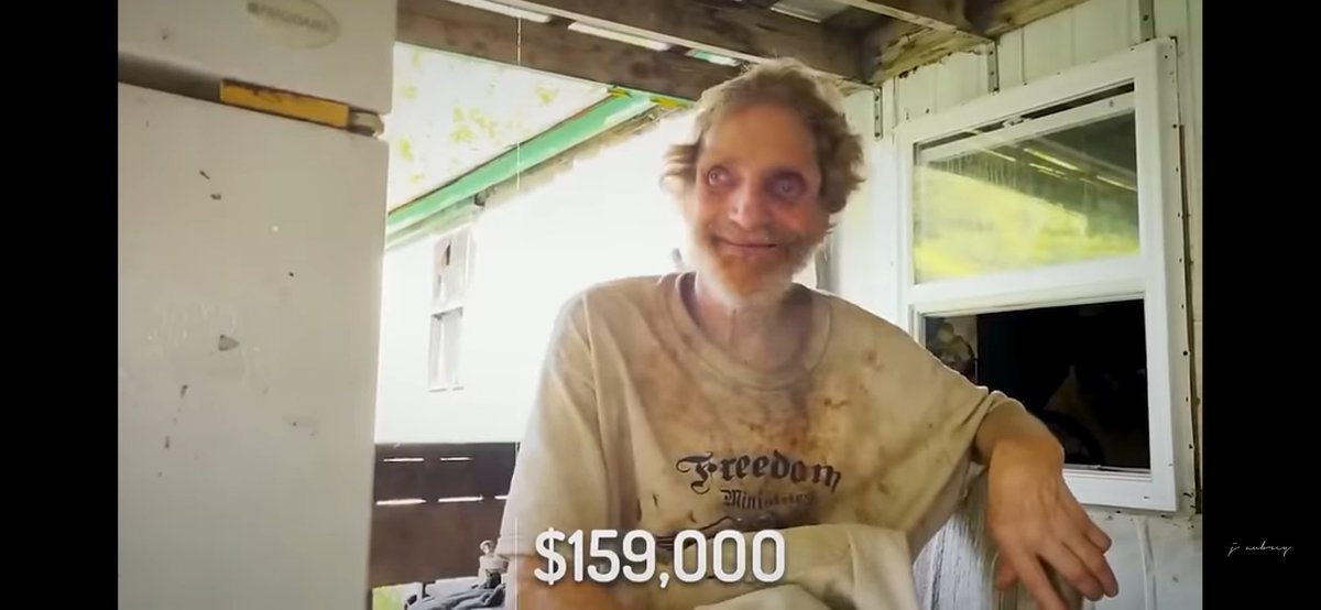 1MissBridget's tweet photo. Listen! I'm watching J Aubrey's latest vid abt Tyler Oliveira & there's a segment of the video talking abt The Whittakers, the most inbred family in America
Now, I'm not trying to talk sht, but tell me these people don't have that SAME droopy eye that GG has!!!!! #TellMeImLying https://t.co/k7qLJ12nly