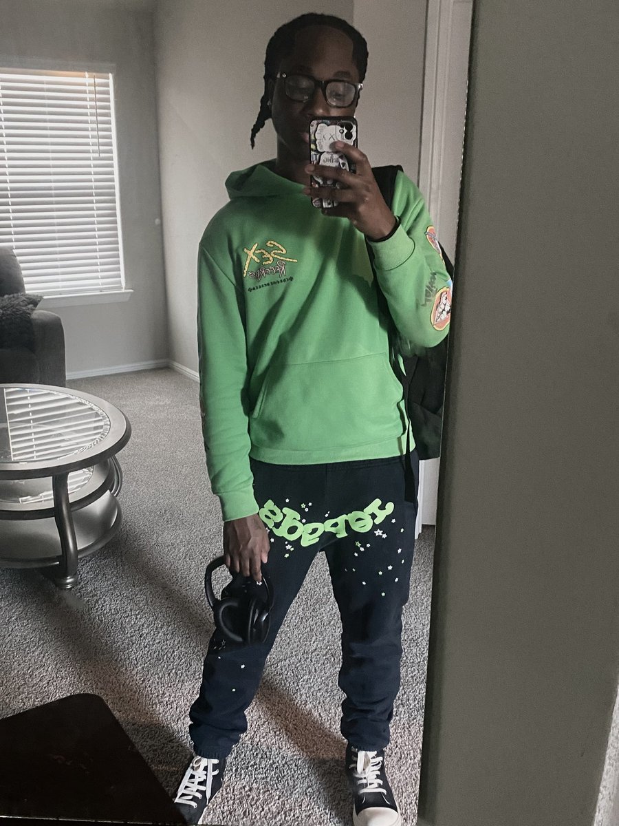 vampkmp's tweet photo. @RICKOWENSONLINE #Chromehearts #Mattyboy90
#Texas https://t.co/NfFqpD8QO1
