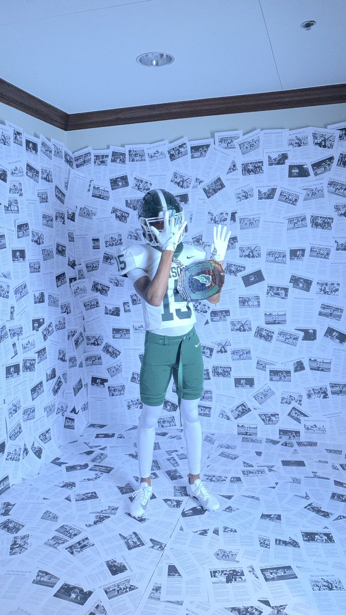 𝐽𝐶 𝐶ℎ𝑎𝑝𝑚𝑎𝑛 tweet media