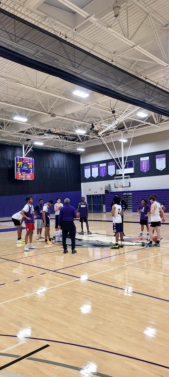 Quincy Jones / Coach Q tweet media