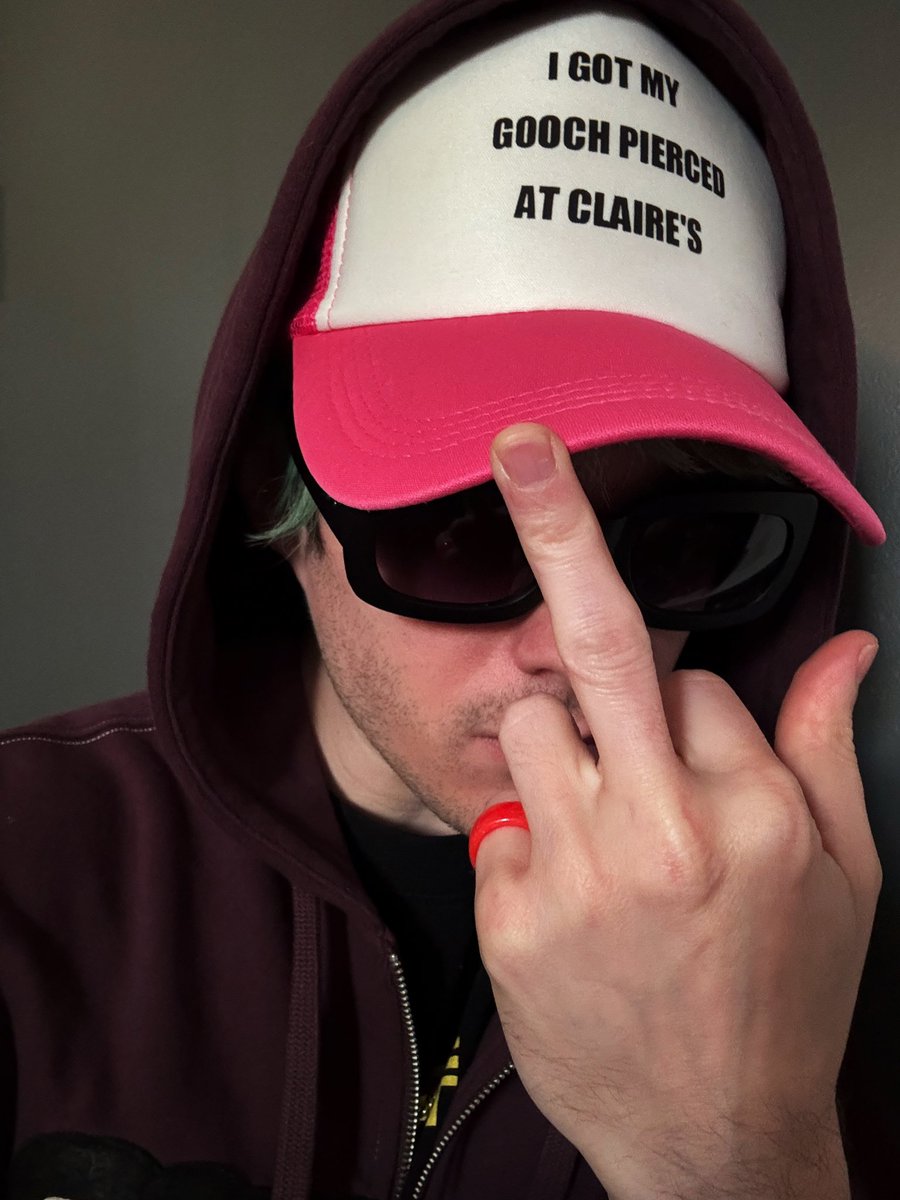 AWSTEN KNIGHT (@awsten) on Twitter photo 